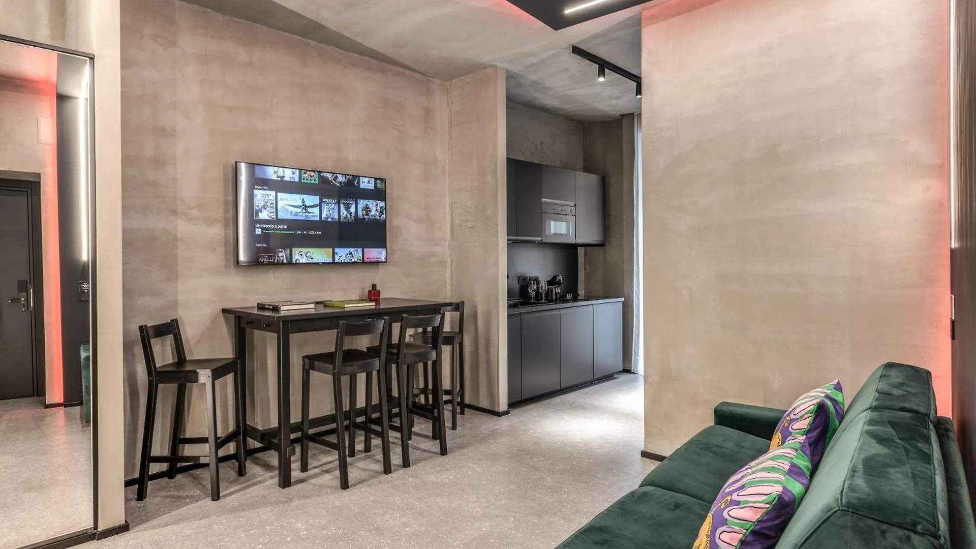 Gallery Home Naples 0*,